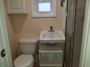 608 E Penn St, Unit 1st Fl in Long Beach, NY - Building Photo - Building Photo