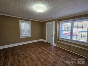 69 Grattan Dr NE in Concord, NC - Foto de edificio - Building Photo