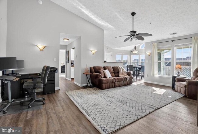 2443 Blue Spring Ct in Odenton, MD - Building Photo - Building Photo