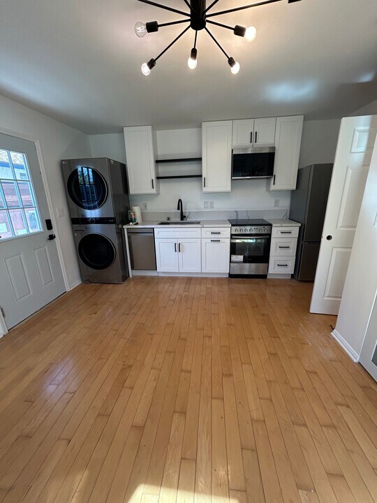 17124 Horace St, Unit 2 in Los Angeles, CA - Building Photo