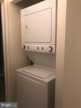 5300 Holmes Run Pkwy-Unit -320 in Alexandria, VA - Building Photo - Building Photo