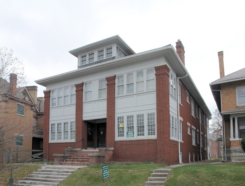1475-1481 E Broad St in Columbus, OH - Foto de edificio