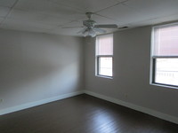 1202 Electric Ave, Unit 3R photo'