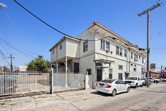 243-247 W Florence Ave in Los Angeles, CA - Building Photo - Building Photo