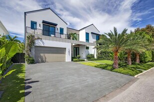 123 Murray Rd in West Palm Beach, FL - Building Photo