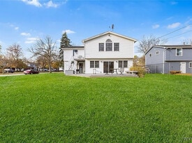 146 October Ln in Buffalo, NY - Building Photo