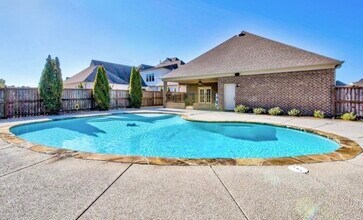 1820 Enclave Hollow Ln E in Germantown, TN - Building Photo - Building Photo