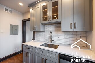 2626 W Devon Ave in Chicago, IL - Foto de edificio - Building Photo