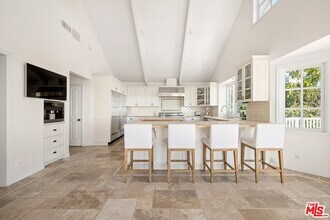 1644 Casale Rd in Los Angeles, CA - Building Photo - Building Photo