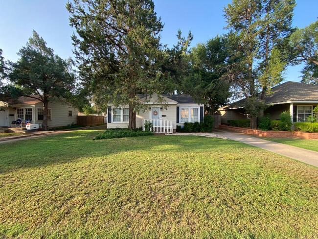 2621 27th St in Lubbock, TX - Building Photo - Building Photo