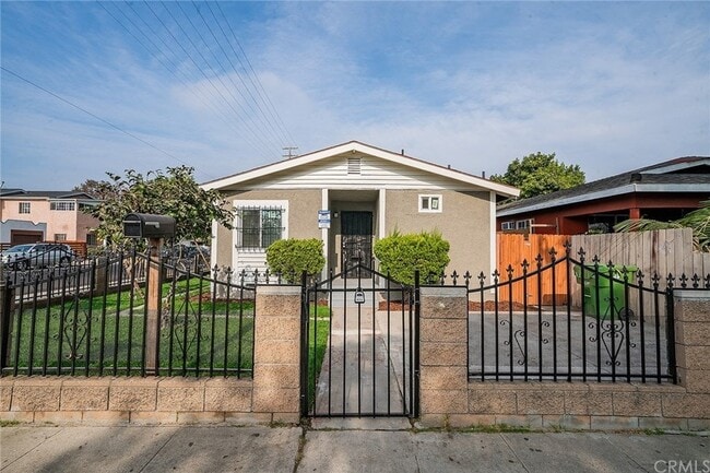 803 E 89th St in Los Angeles, CA - Building Photo - Building Photo