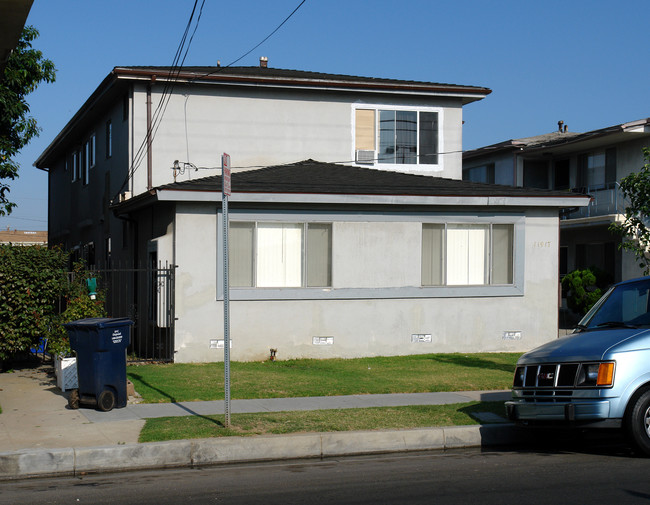 11917 Grevillea Ave in Hawthorne, CA - Building Photo - Building Photo