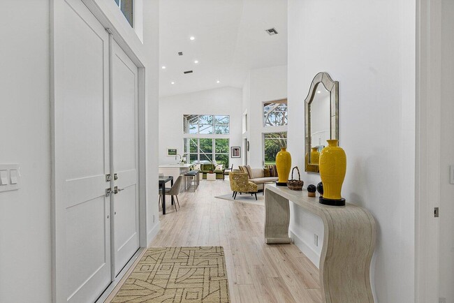 323 Sunset Bay Ln in Palm Beach Gardens, FL - Building Photo - Building Photo
