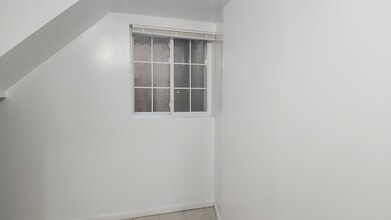 3741 60th St in Woodside, NY - Building Photo - Building Photo