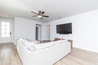 9223 Espadrille Run in Converse, TX - Building Photo - Building Photo