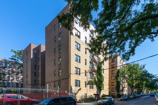Morris Gardens in Bronx, NY - Building Photo - Building Photo