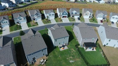 246 Anna Gray Cir in Easley, SC - Building Photo - Building Photo