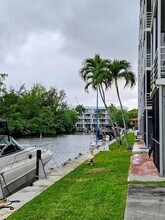 3660 NE 166th St, Unit 312 in North Miami Beach, FL - Building Photo - Building Photo