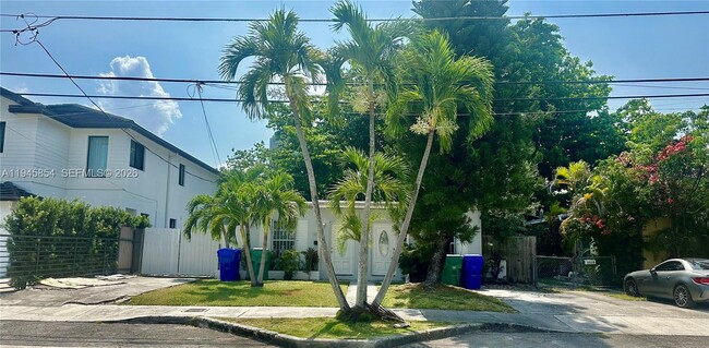 3032 New York St in Miami, FL - Building Photo - Building Photo
