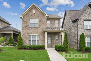 1080 Paddock Park Cir in Gallatin, TN - Building Photo