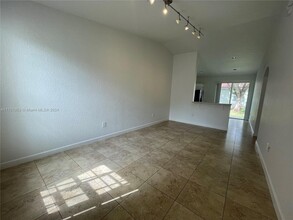 2624 SW 188th Ave in Miramar, FL - Building Photo - Building Photo