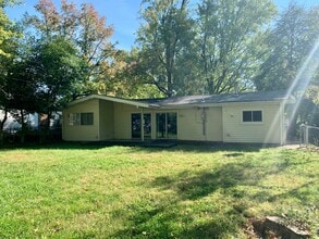 3115 Newgate Dr in Florissant, MO - Building Photo - Building Photo