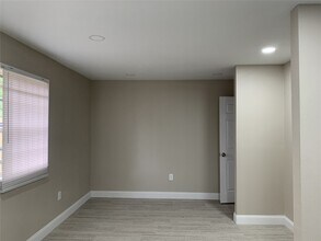 14002 Rosecrest Dr in Houston, TX - Building Photo - Building Photo