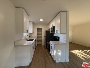 3707 S Canfield Ave in Los Angeles, CA - Building Photo - Building Photo
