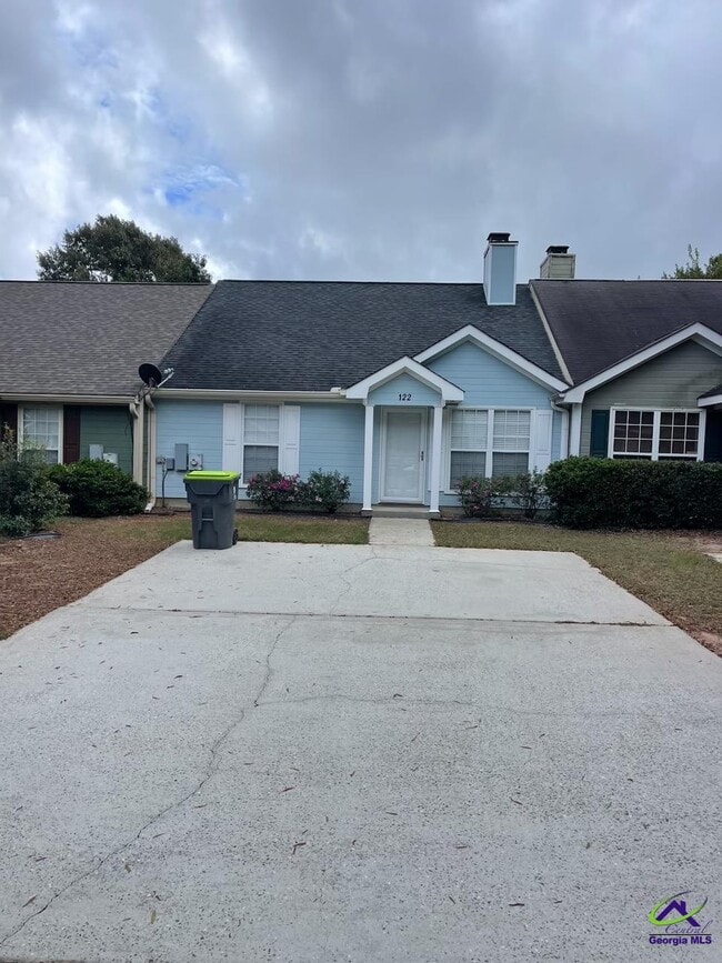 122 Somerset Dr