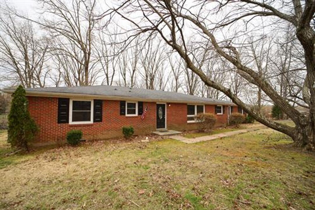 112 Stone Mountain Rd in Clarksville, TN - Building Photo