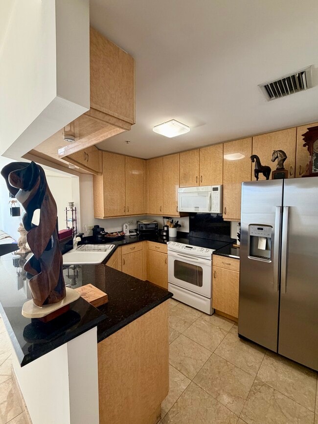 property at 801 Brickell Key Blvd