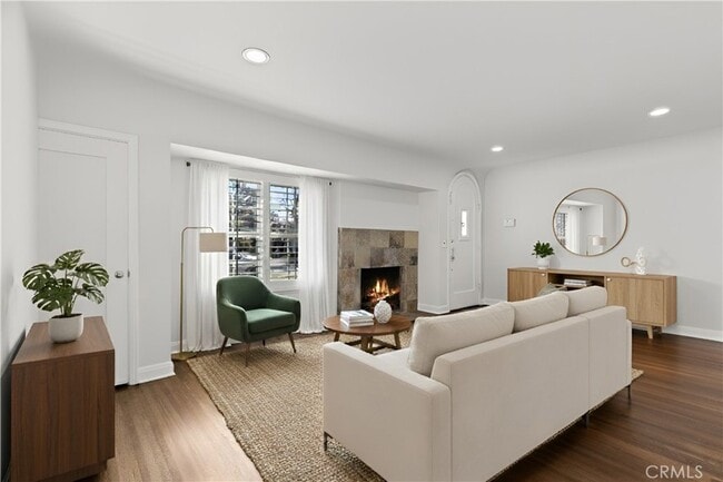 11147 Hortense St in Los Angeles, CA - Building Photo - Building Photo