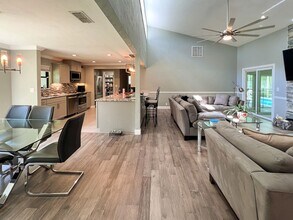 1726 SW 77 Terrace in Gainesville, FL - Building Photo - Building Photo