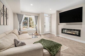 1074 Knox Ct in Denver, CO - Building Photo - Building Photo