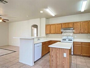 2620 Wooly Rose Ave in Las Vegas, NV - Building Photo - Building Photo