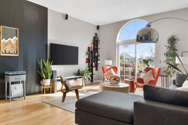 50 Boatswains Wy in Chelsea, MA - Building Photo - Building Photo