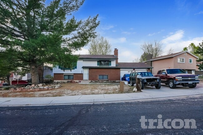 property at 3310 Red Onion Cir