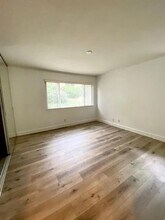 8660 Via Mallorca in San Diego, CA - Building Photo - Building Photo