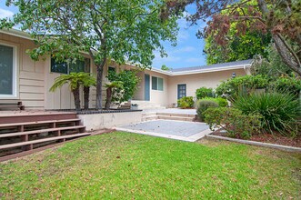 6042 Avenida Chamnez in San Diego, CA - Building Photo - Building Photo