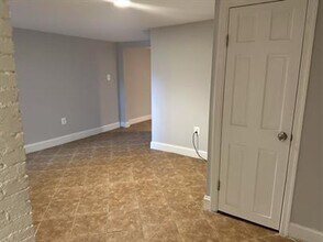 1622 N Calvert St in Baltimore, MD - Building Photo - Building Photo