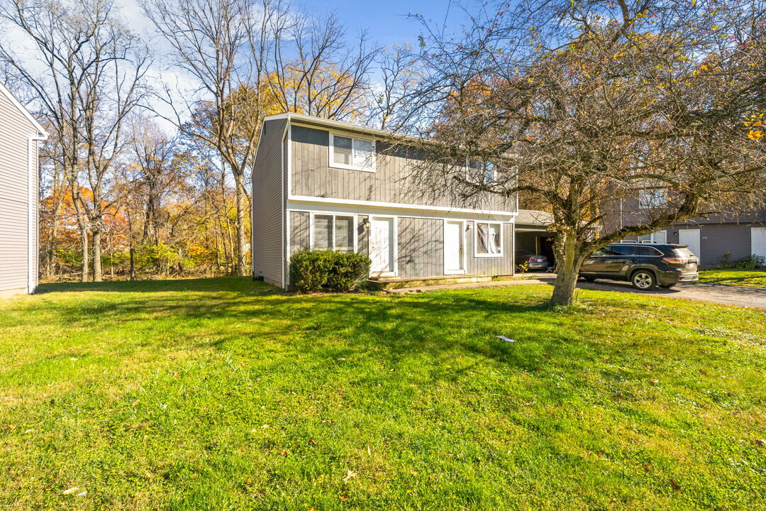 3484 Nutcreek Ct in Columbus, OH - Building Photo