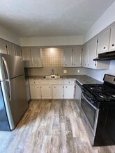 998 52nd St SE in Kentwood, MI - Building Photo - Building Photo