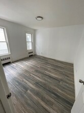 92 Winthrop Shore Dr, Unit 2 in Winthrop, MA - Building Photo - Building Photo