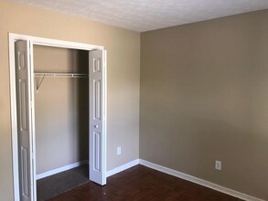 1400 Scenic Brook Tr SW in Conyers, GA - Building Photo - Building Photo