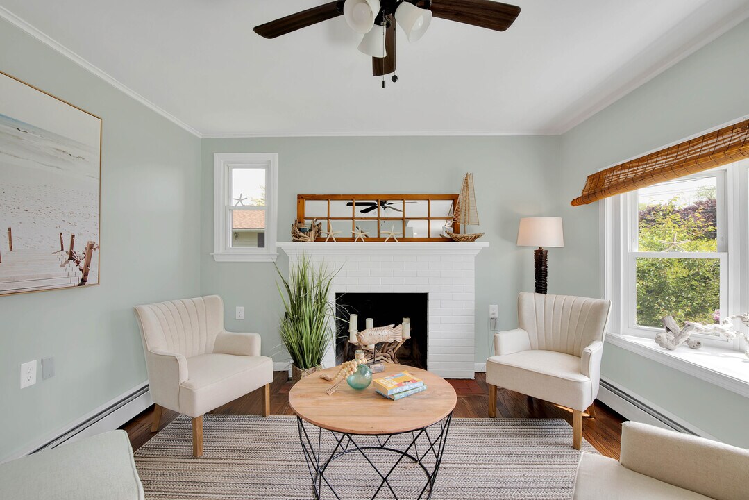 4 Old Colony Rd in Old Saybrook, CT - Building Photo