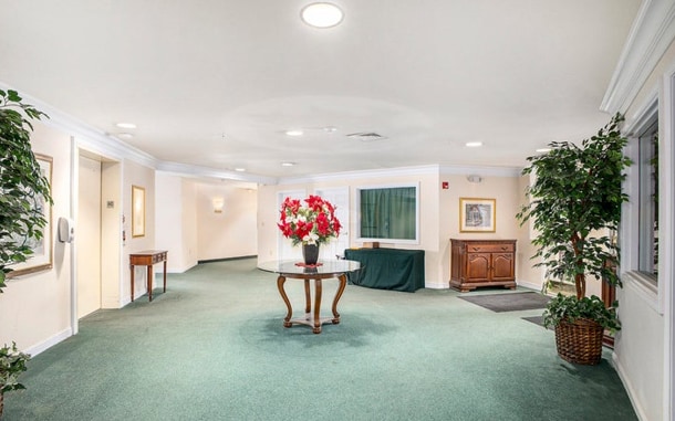 338 W Saginaw St, Unit 36 in East Lansing, MI - Building Photo - Building Photo