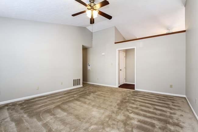 6167 Connie Ct in Indianapolis, IN - Building Photo - Building Photo