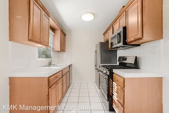 6029 1/2 Venice Blvd. in Los Angeles, CA - Building Photo - Building Photo