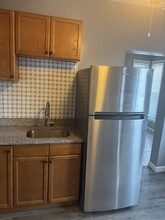 52 Appleton St, Unit 1 in Brockton, MA - Foto de edificio - Building Photo