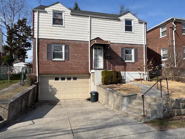 14 Chamberlain Ave in Yonkers, NY - Building Photo